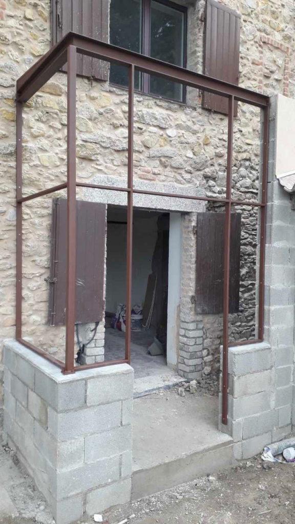 case-architectes-nimes-renovation-chantier-verriere-metal-16