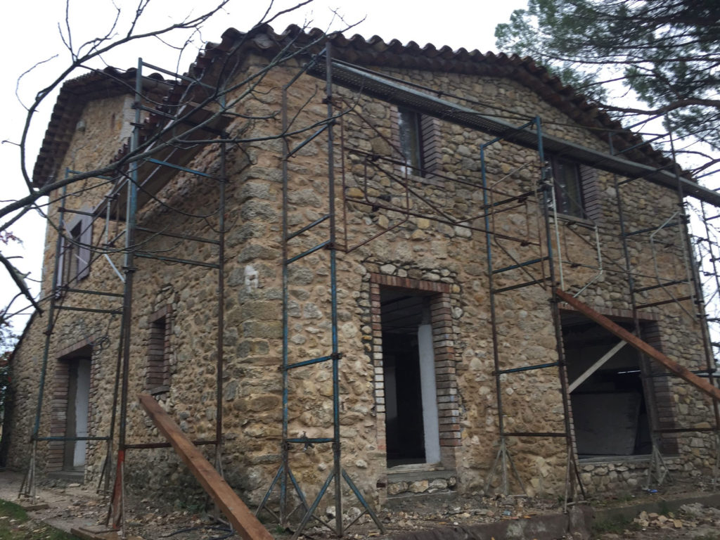 case-architectes-nimes-renovation-maison-pierre-chantier-15